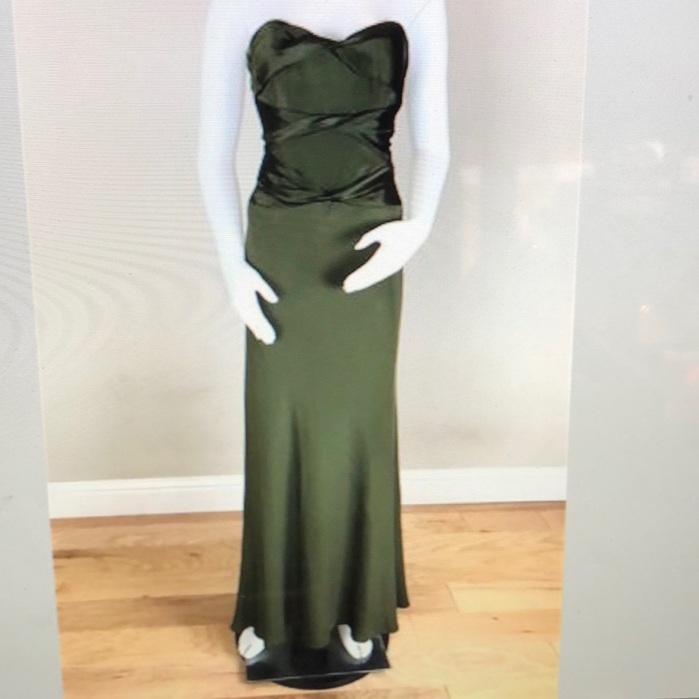David Meister strapless gown size 2